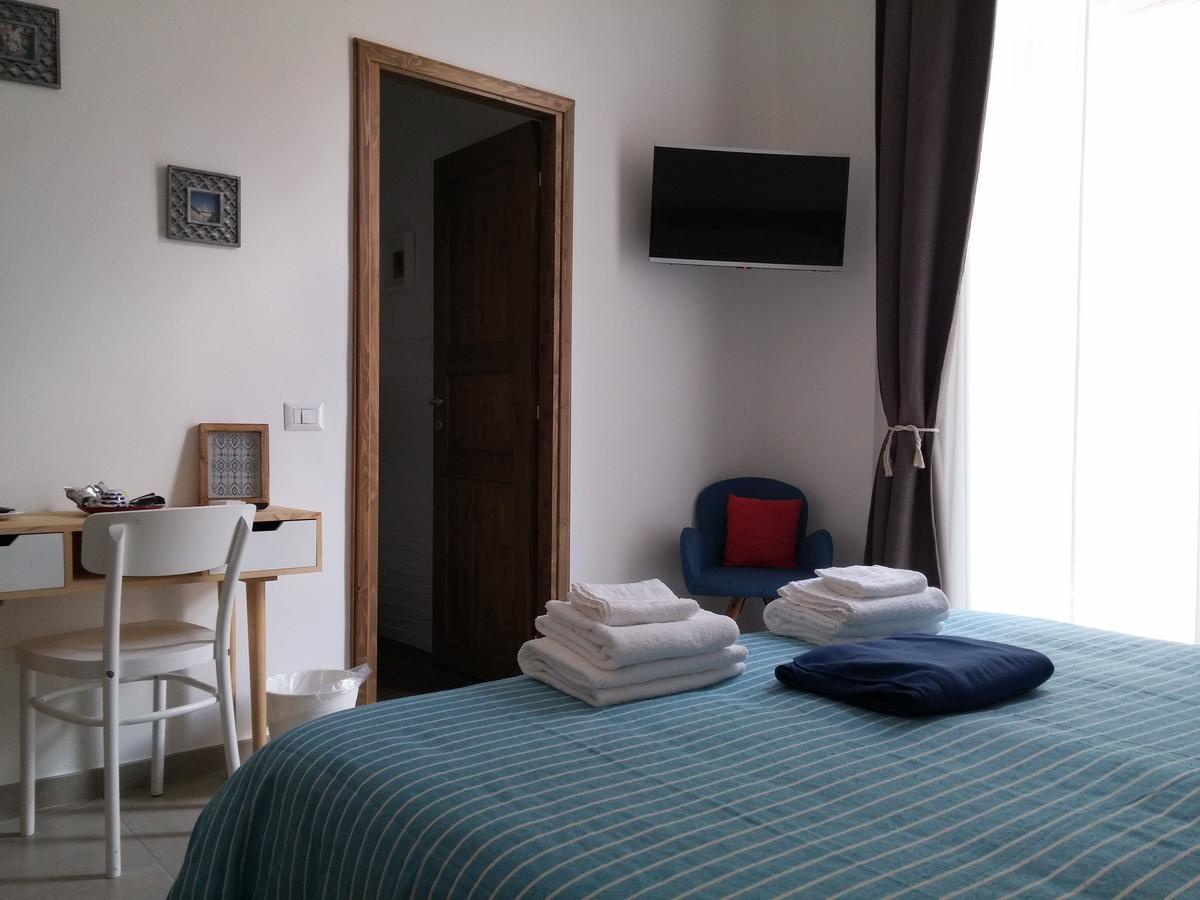 Crianza B&B Наполи Екстериор снимка