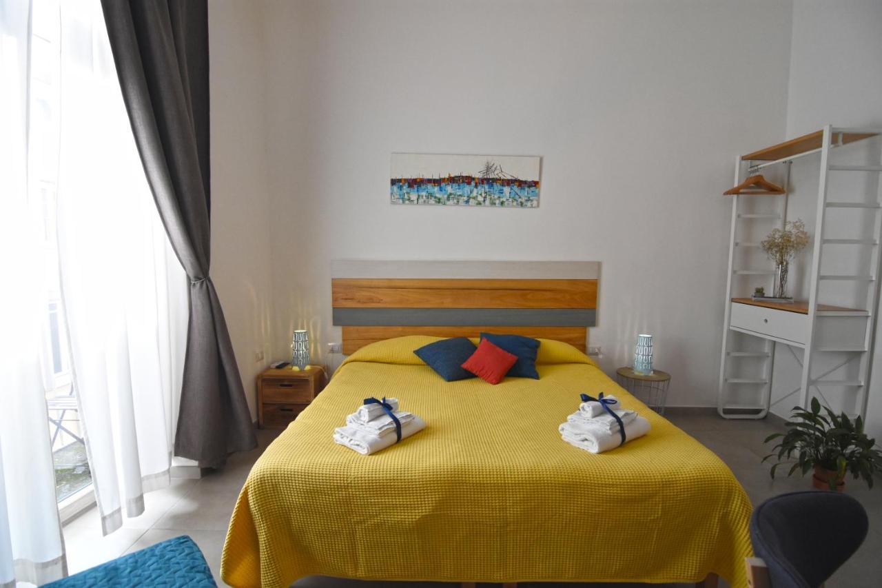 Crianza B&B Наполи Екстериор снимка