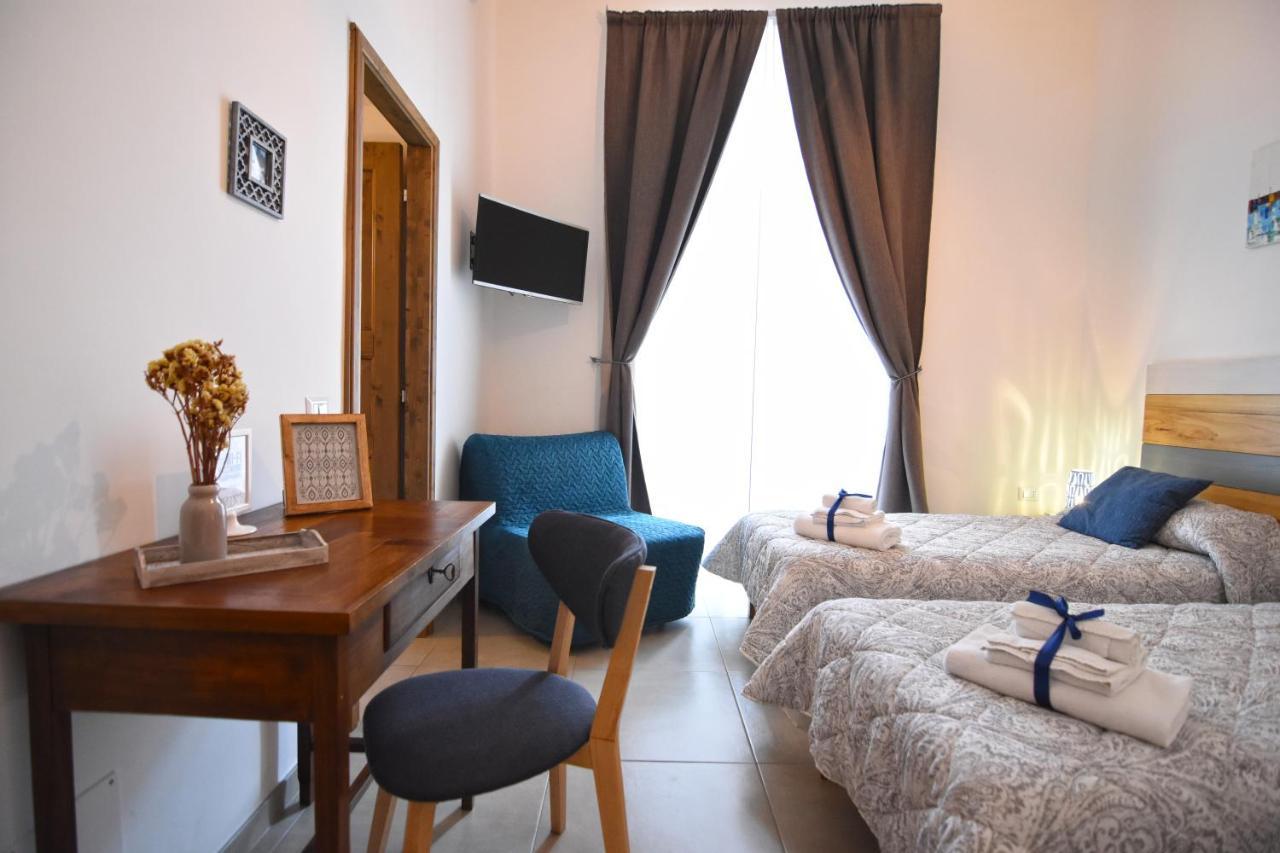 Crianza B&B Наполи Екстериор снимка